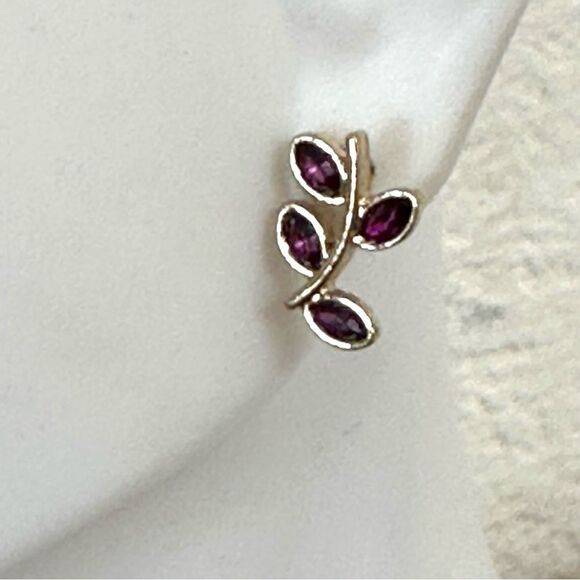 Small and dainty gold tone and purple post leaf earrings - Picture 2 of 10